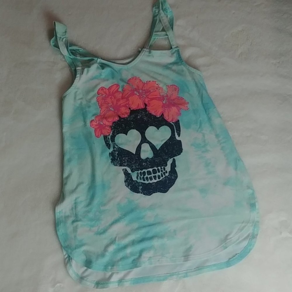 Tie dye skull tank xs